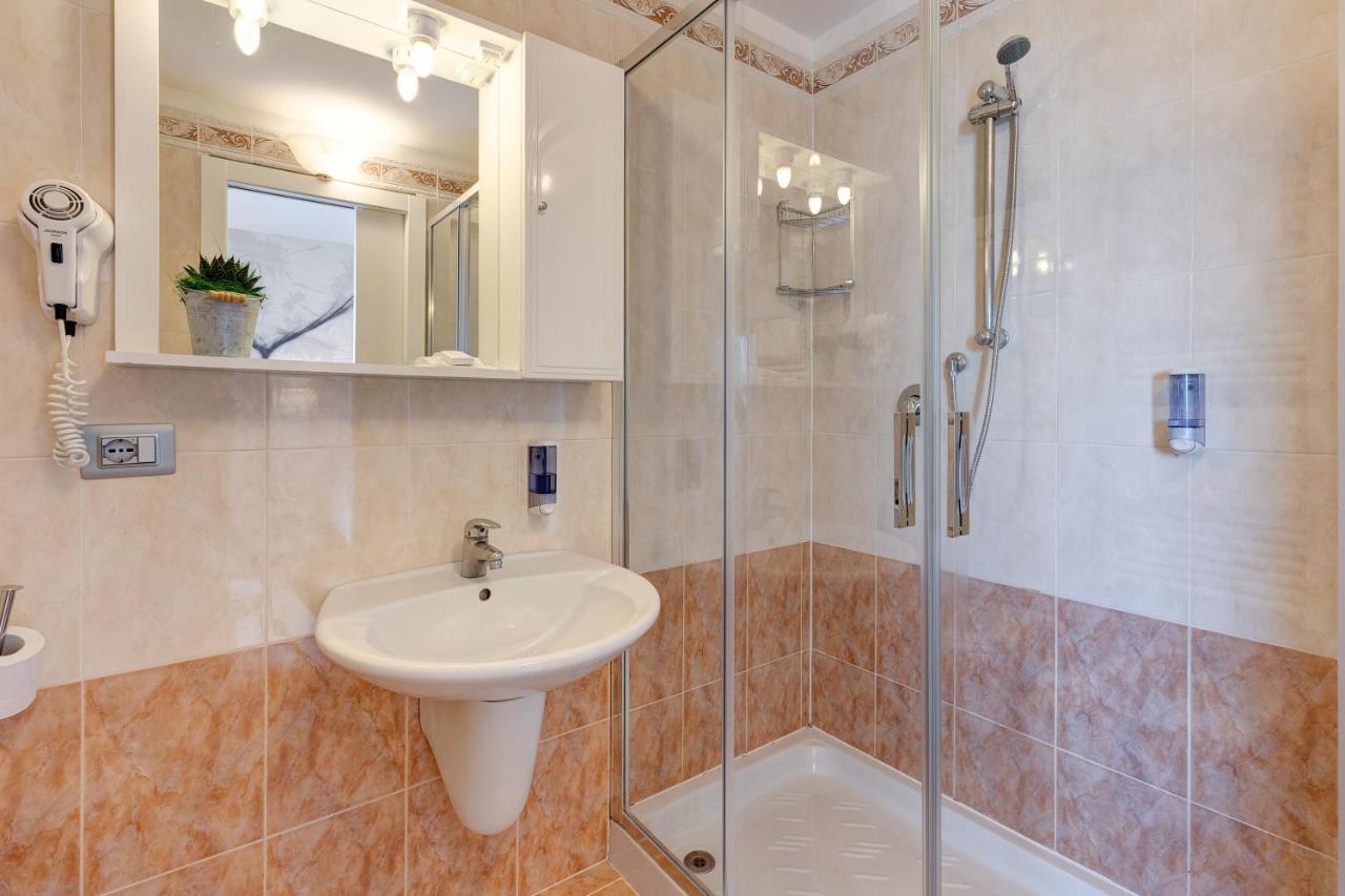 Hotel Nettuno Τζεσόλο Λίντο Εξωτερικό φωτογραφία